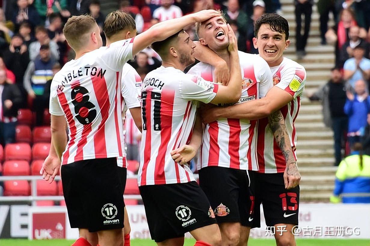 九游体育入口-国际比赛日埃因霍温战术微调：欧超杯节点到来，引发热议，控场能力受关注的简单介绍